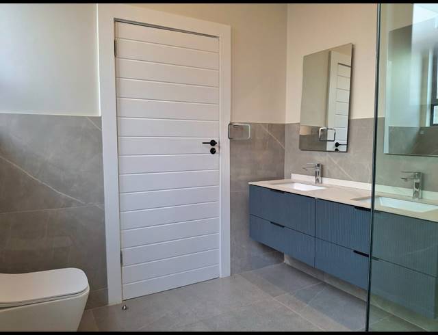 2 BEDROOM TOWNHOUSE FOR SALE IN SALT ROCK